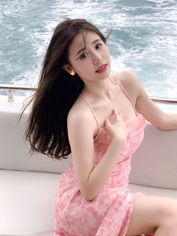 一栗小莎子，又上船了 #抖音 #美女一栗小莎子，又上船了 #抖音 #美女