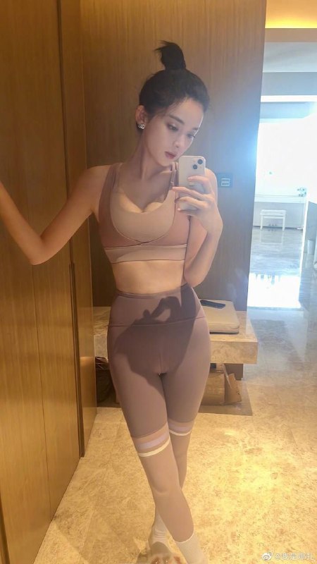 古丽娜扎VS张天爱 #美女古丽娜扎VS张天爱 #美女